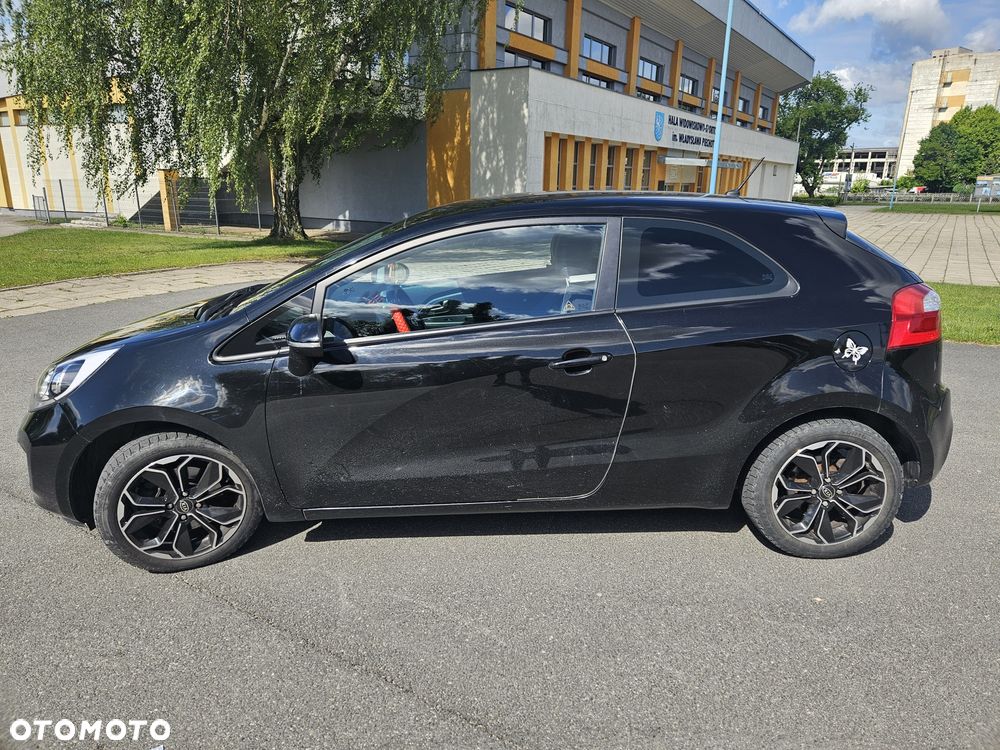 Kia Rio - 5
