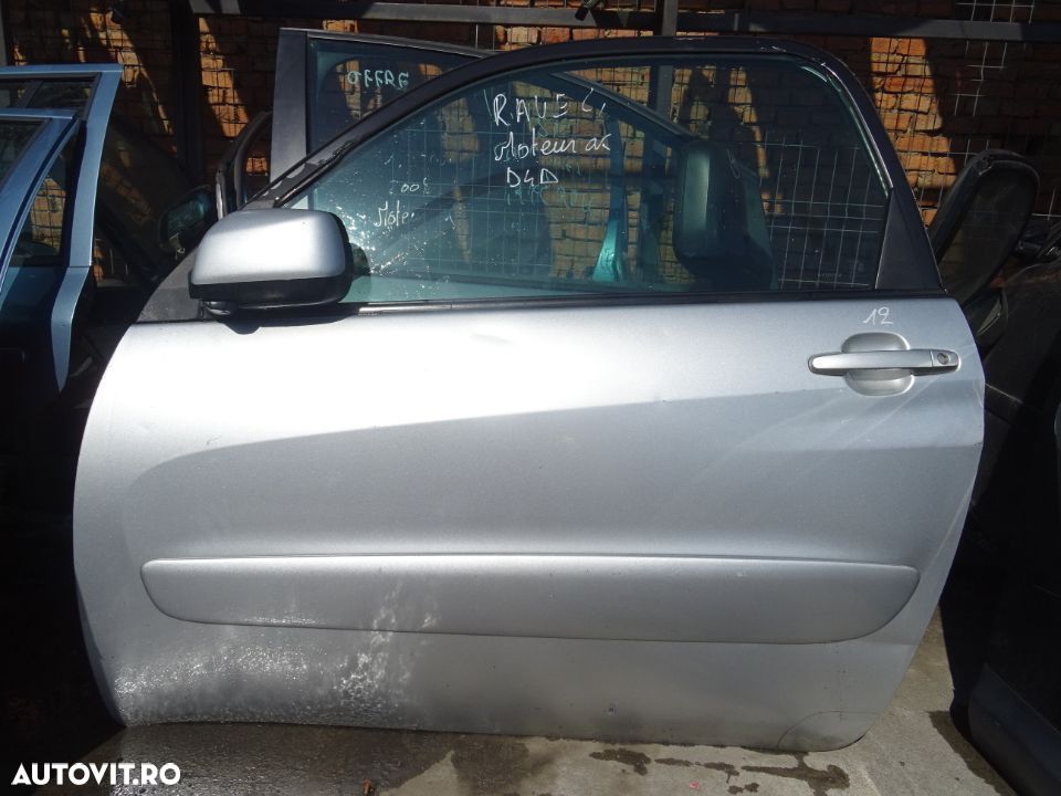 Vand Usa Fata Stanga Toyota RAV 4 din 2005 fara rugina fara lovituri - 1