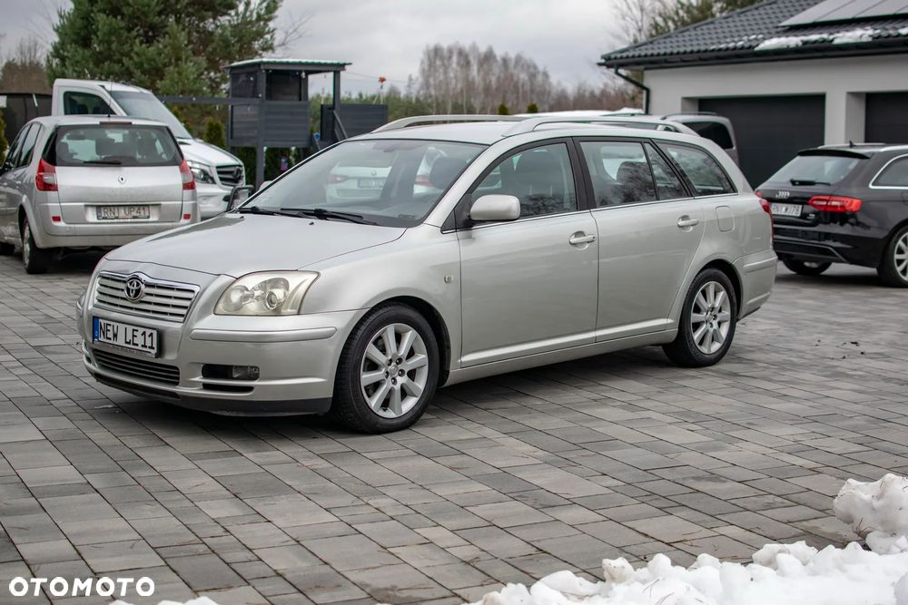 Toyota Avensis - 37
