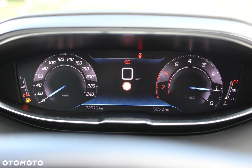 Peugeot 3008 1.2 PureTech Active Pack S&S - 24