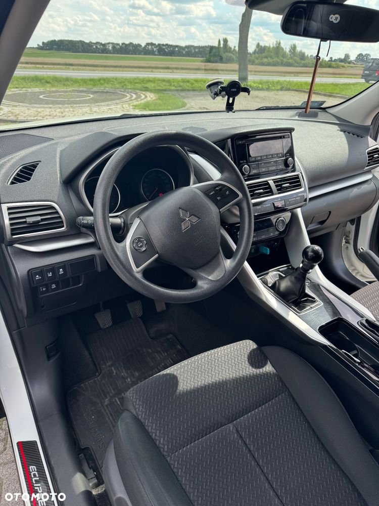 Mitsubishi Eclipse Cross - 14