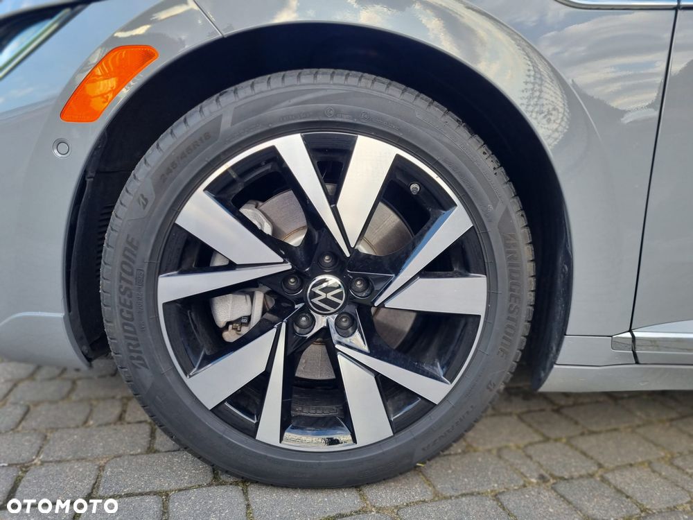 Volkswagen Arteon 2.0 TSI 4Motion R DSG - 11