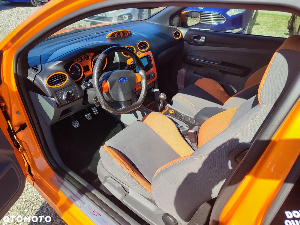Ford Focus - 11