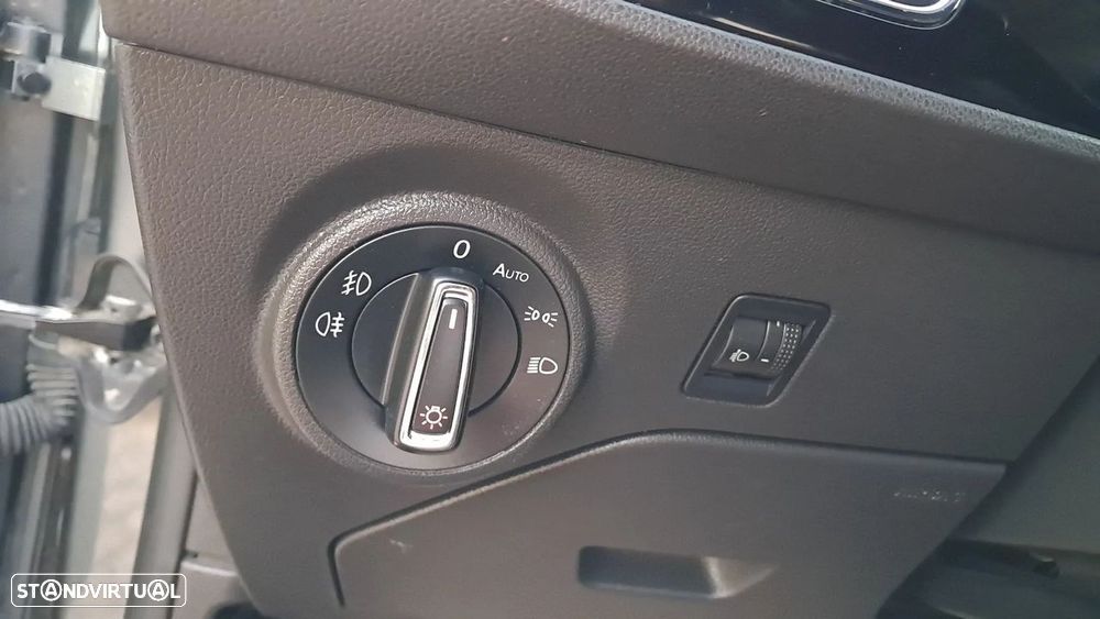 SEAT Leon ST 1.6 TDI Style S/S - 19