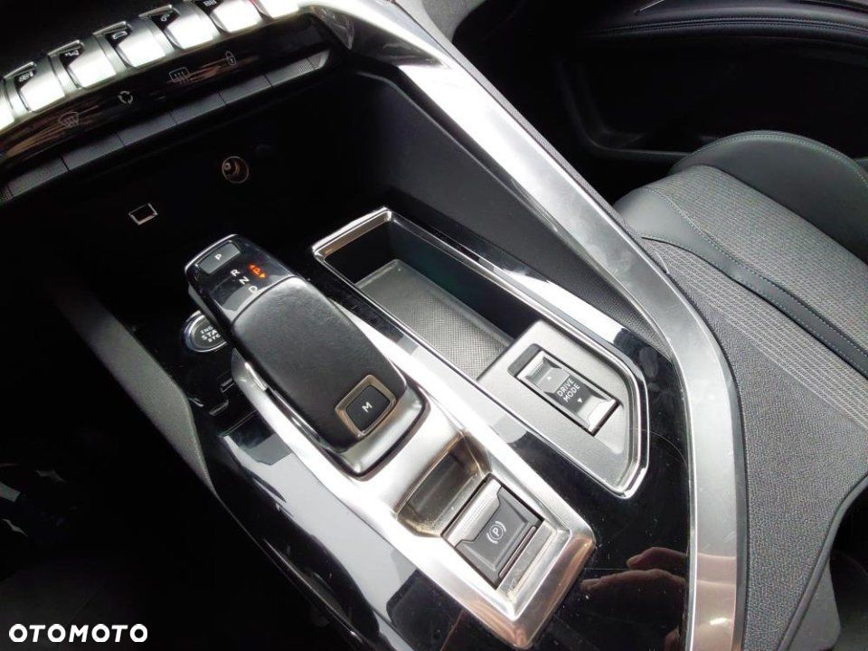 Peugeot 3008 2022