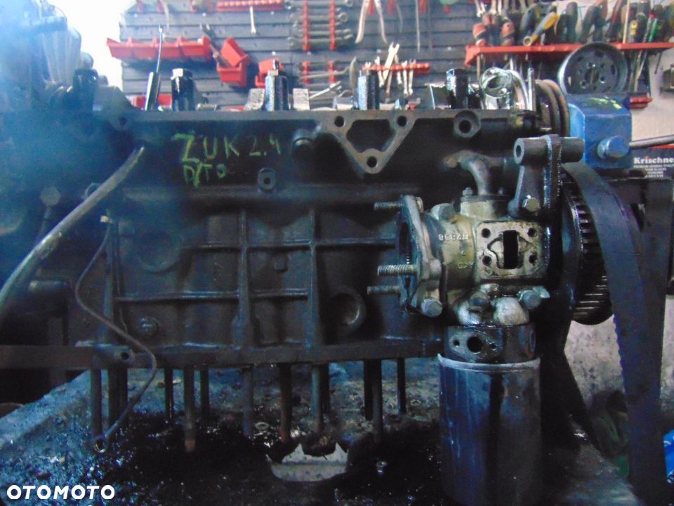 Dół Silnika Zuk 2,4 D/TD