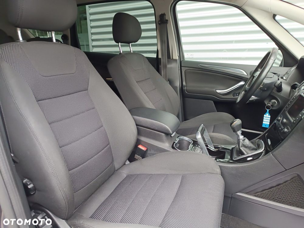 Ford S-Max 1.6 T Titanium - 23