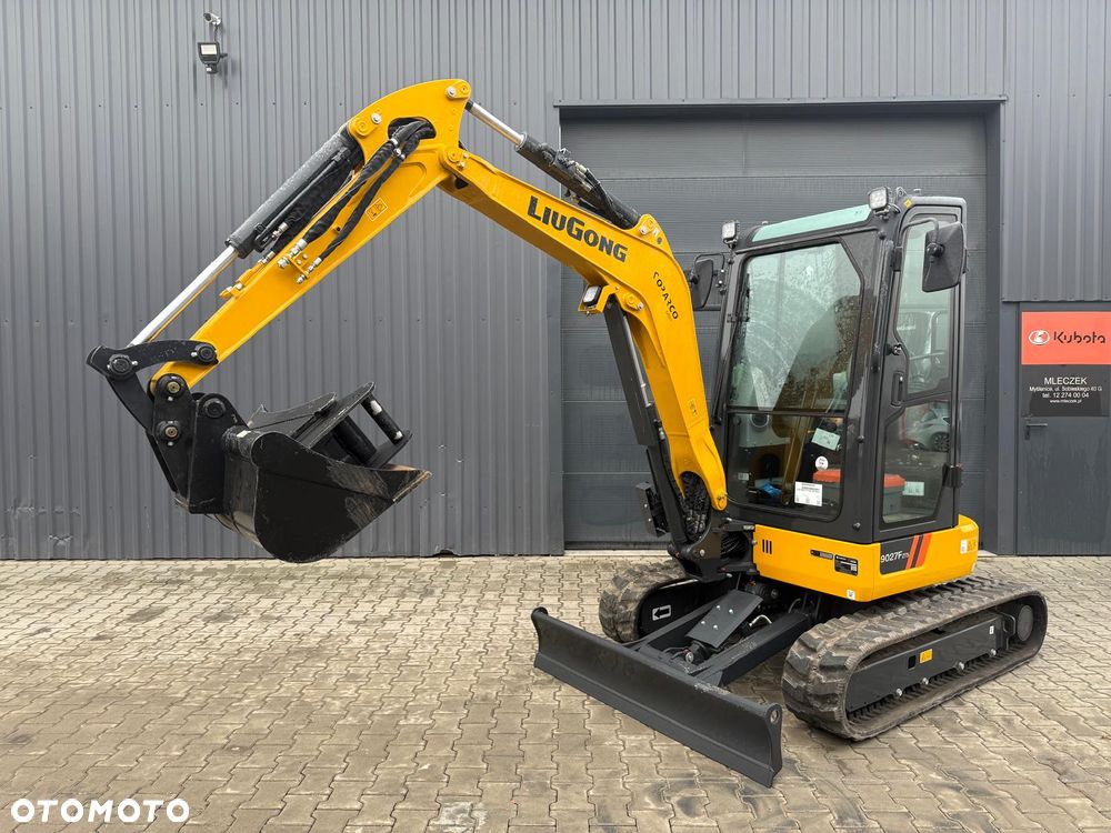 Liu Gong 9027F ZTS - 1