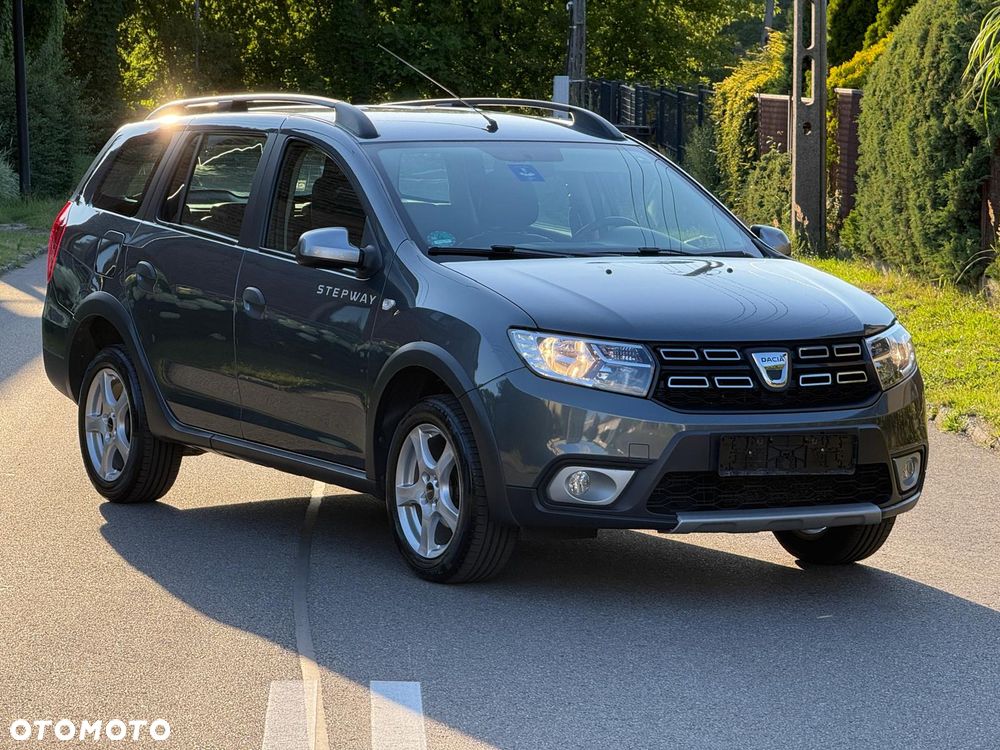 Dacia Logan TCe 90 S&S Stepway Celebration - 1