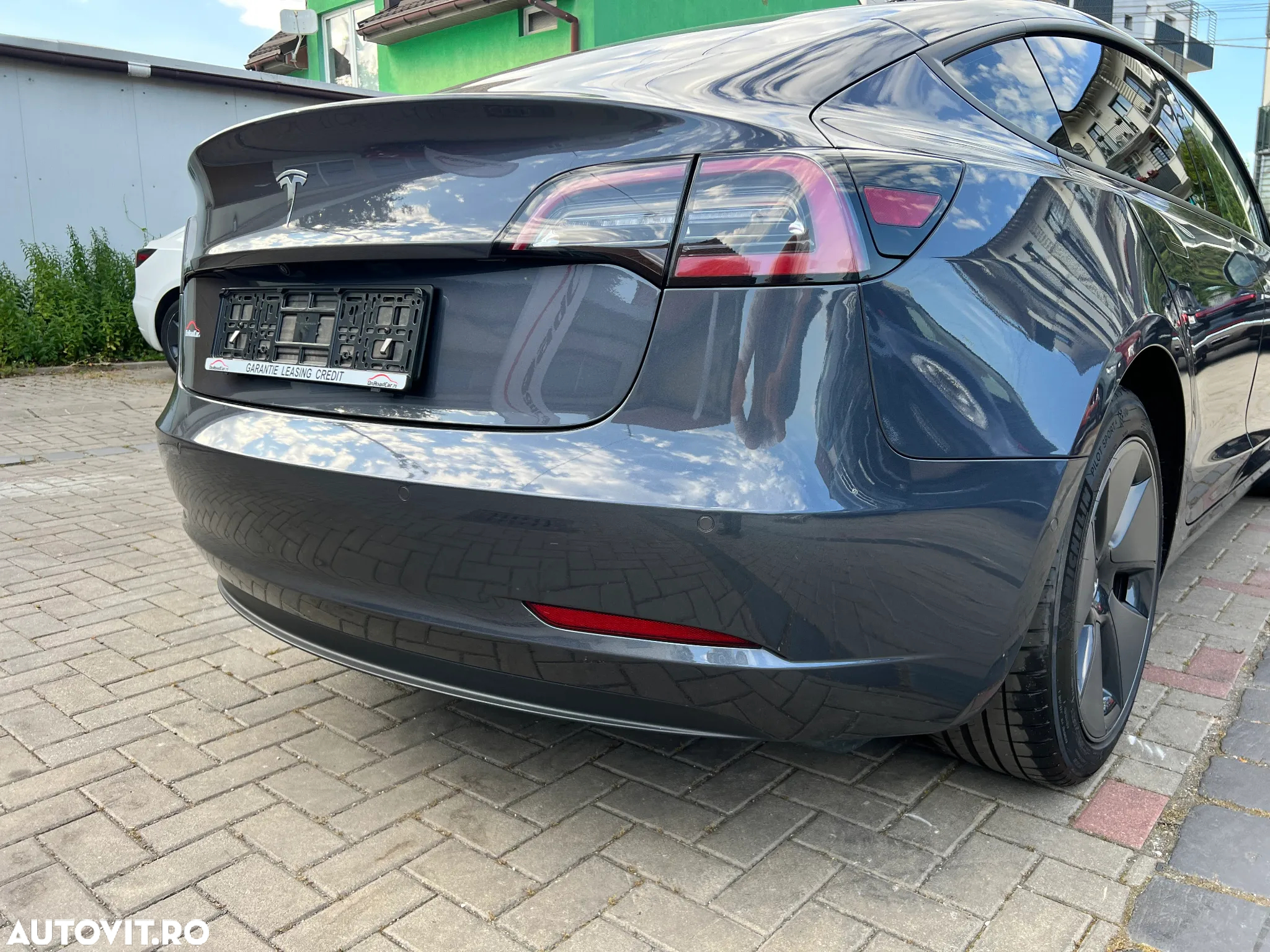 Tesla Model 3 Standard Reichweite Plus Hinterradantrieb - 28