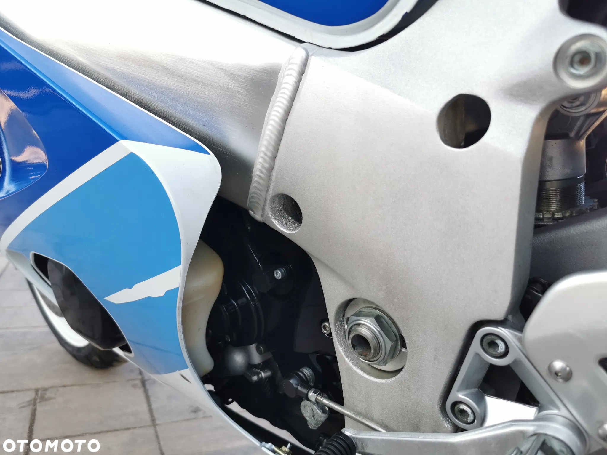 Suzuki GSX-R - 17