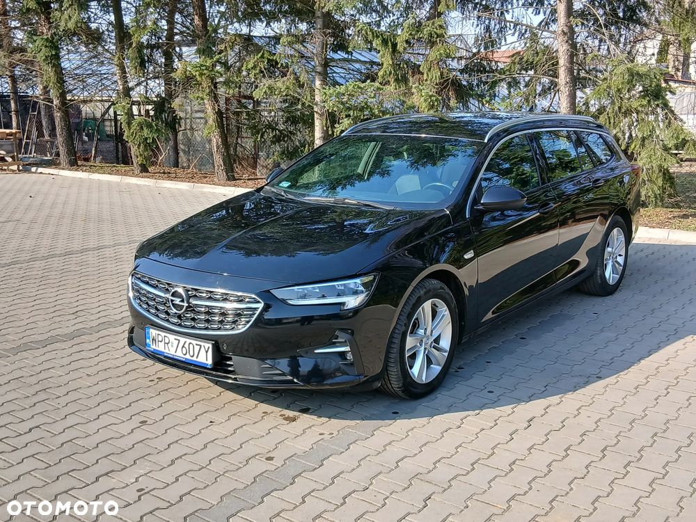Opel Insignia - 1
