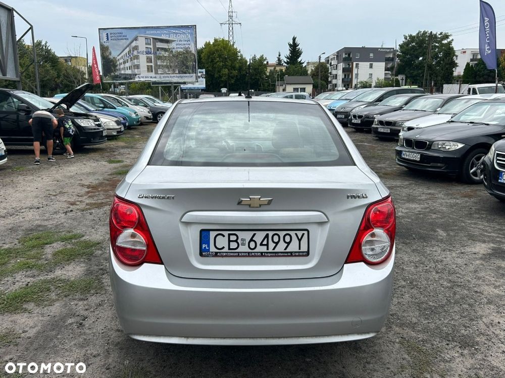 Chevrolet Aveo - 8