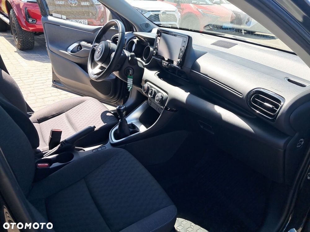 Toyota Yaris - 22