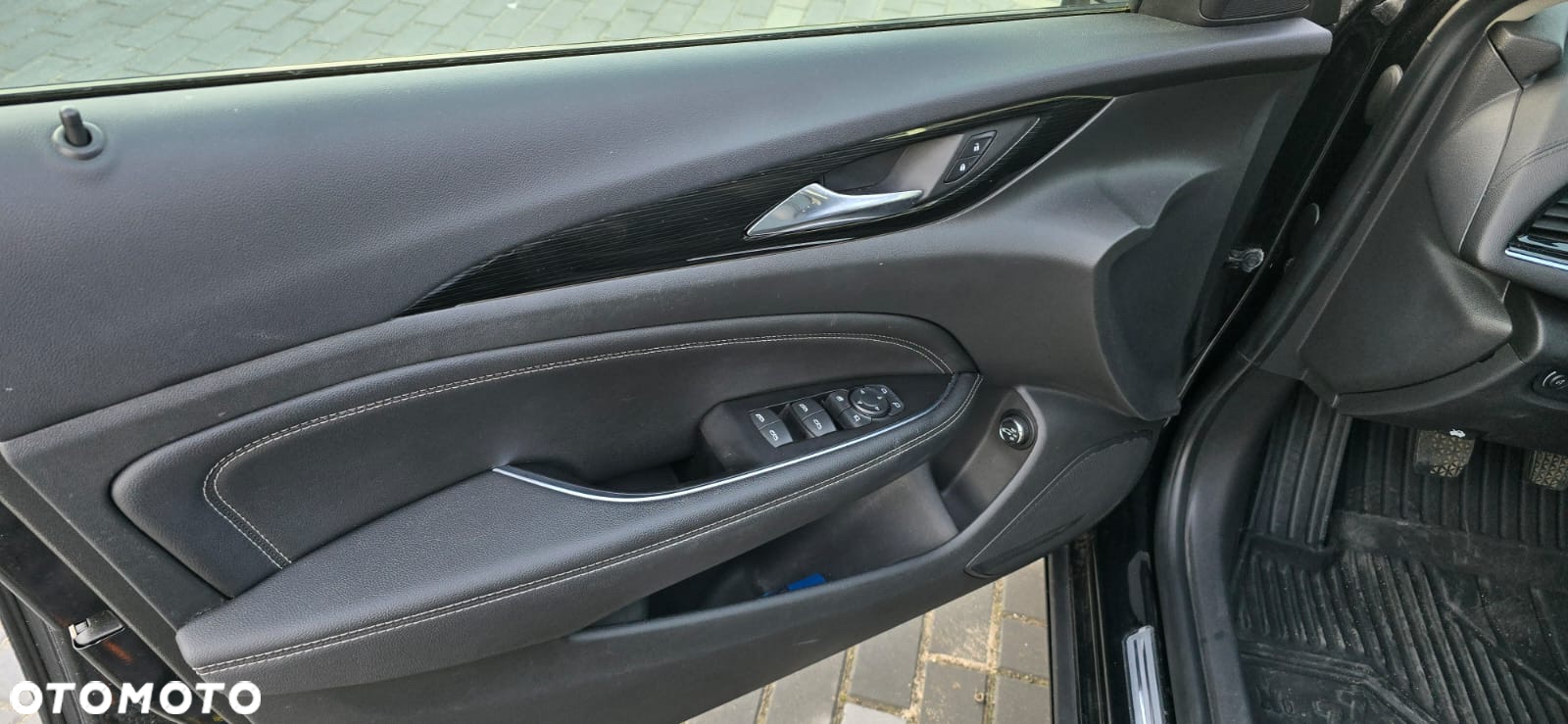Opel Insignia - 12