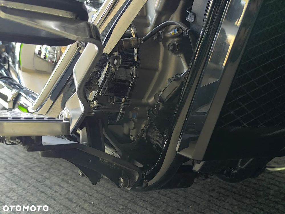 Suzuki Intruder - 23