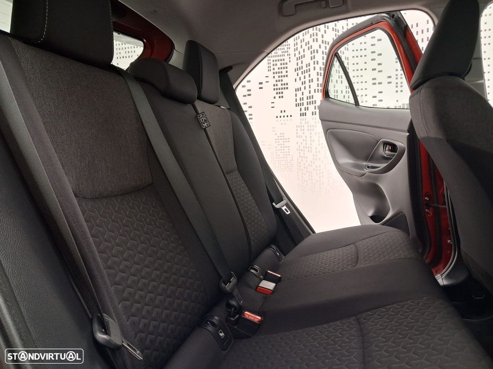 Toyota Yaris Cross 1.5 HDF Comfort Plus - 13