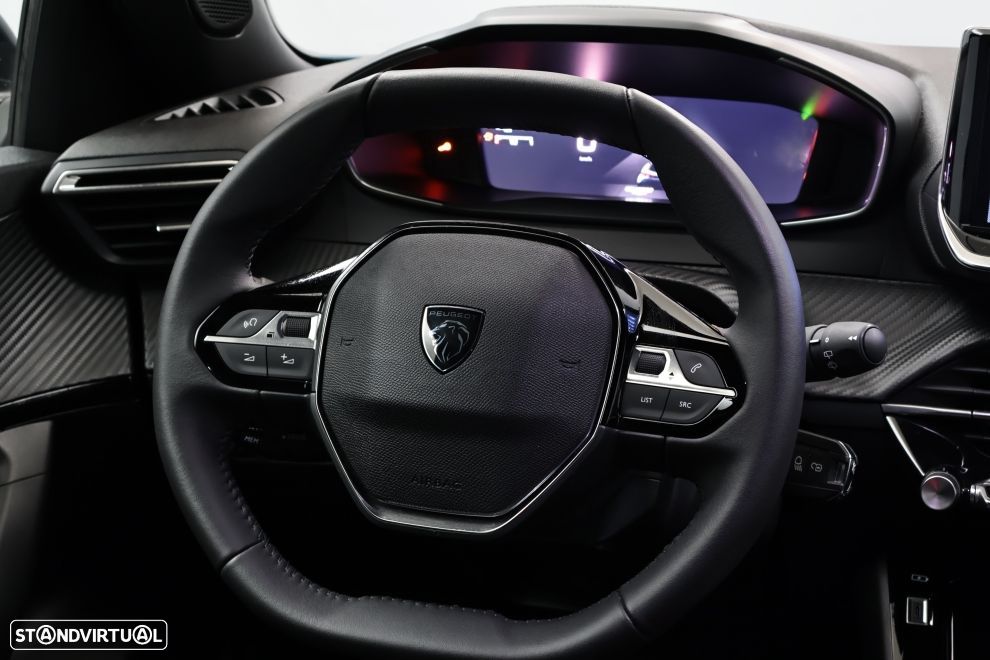 Peugeot 2008 1.2 PureTech Allure - 16