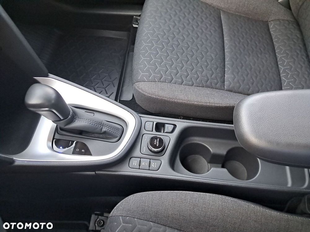 Toyota Yaris Cross Hybrid 1.5 Comfort 4x4 - 21