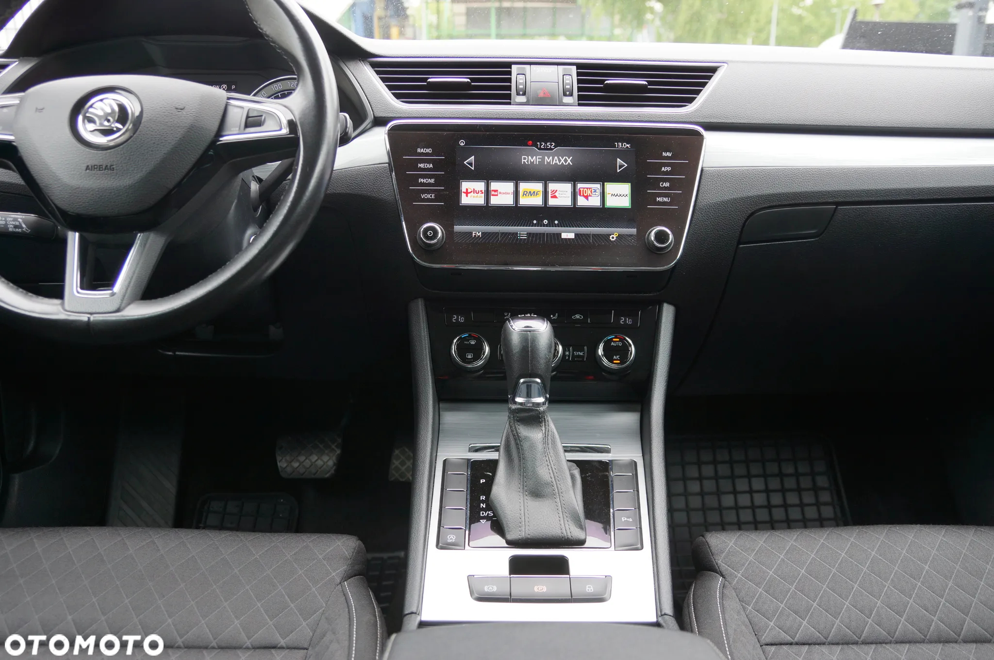 Skoda Superb 2.0 TDI Ambition DSG - 13