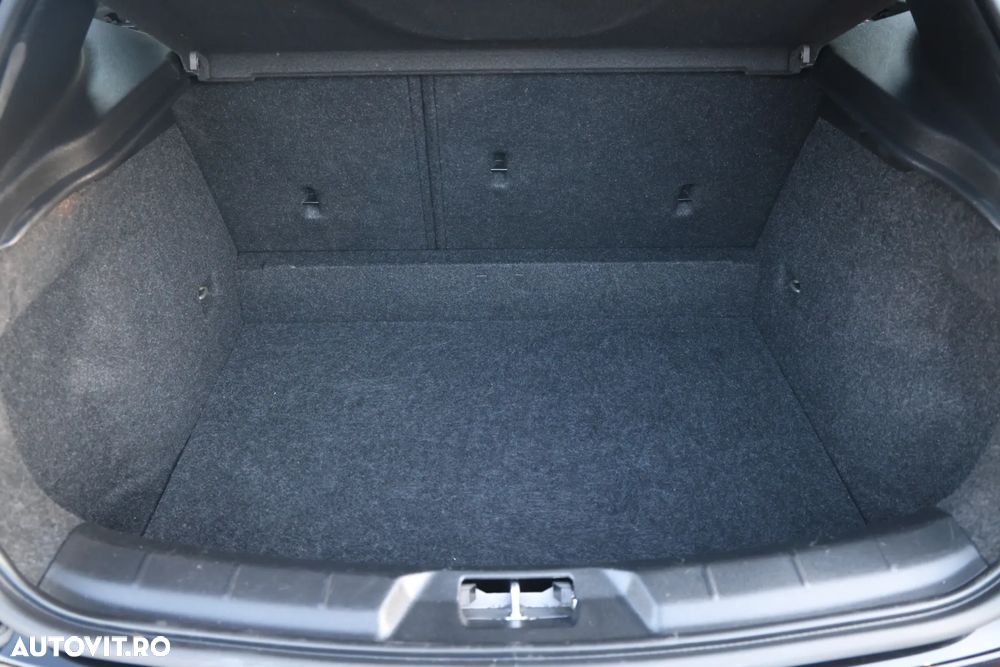 Volvo V40 D3 Geartronic Momentum - 18