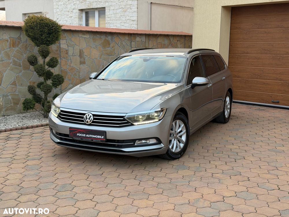Volkswagen Passat - 1