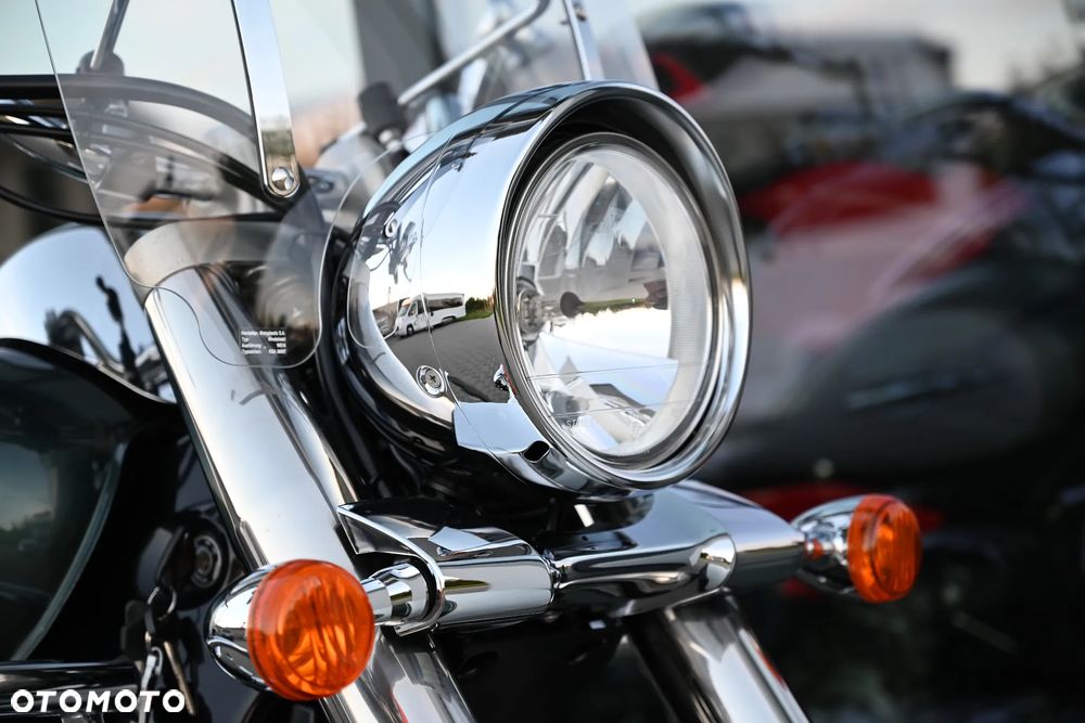 Suzuki Intruder - 26