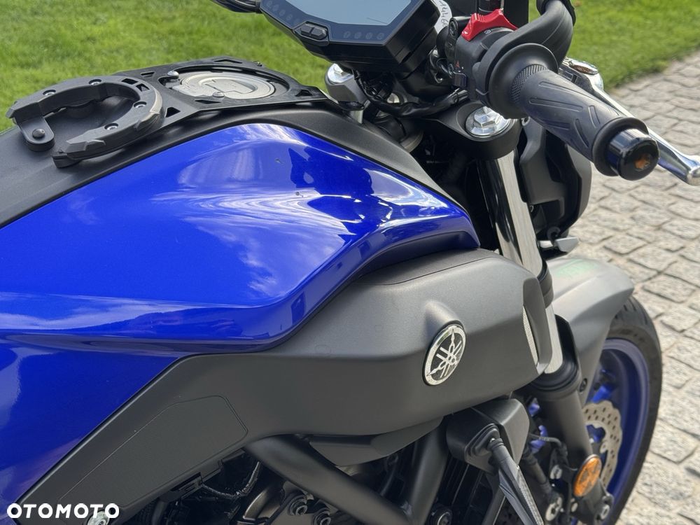 Yamaha MT - 17