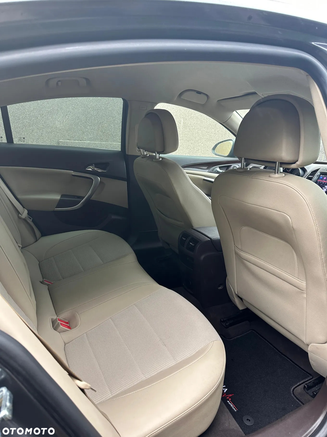 Opel Insignia - 13