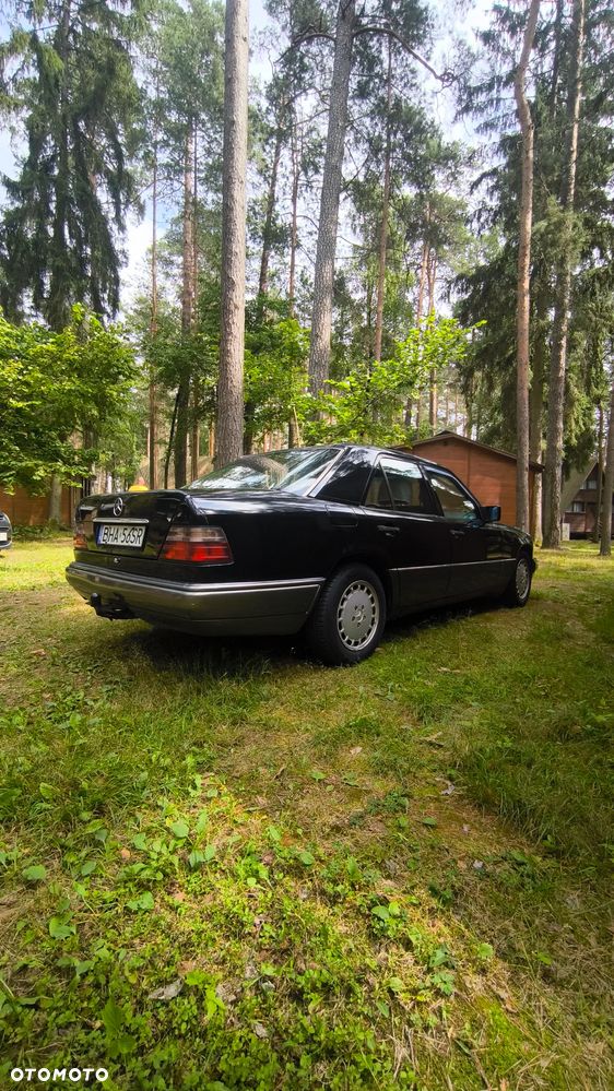 Mercedes-Benz Klasa E 250 D Elegance - 2