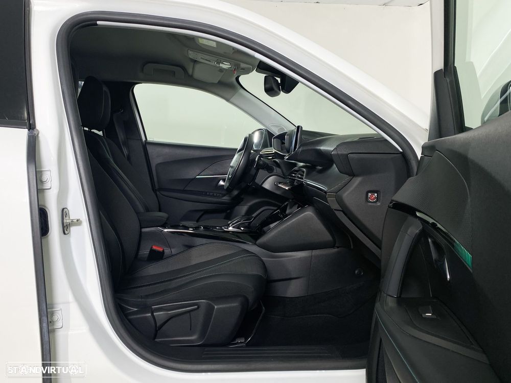 Peugeot 2008 1.2 PureTech Allure Pack EAT8 - 16