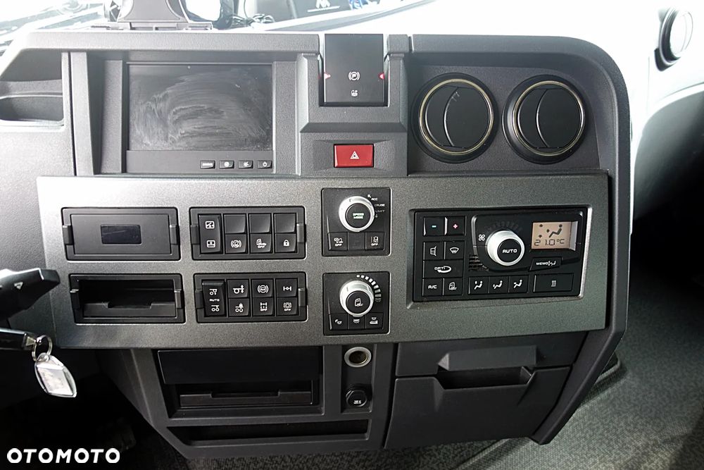 Renault GAMA T520 PUSCHER DMC 70T OŚ SKRĘTNA PODNOSZONA WYSOKA KABINA ALUFELGI KLIMA POSTOJOWA - 18