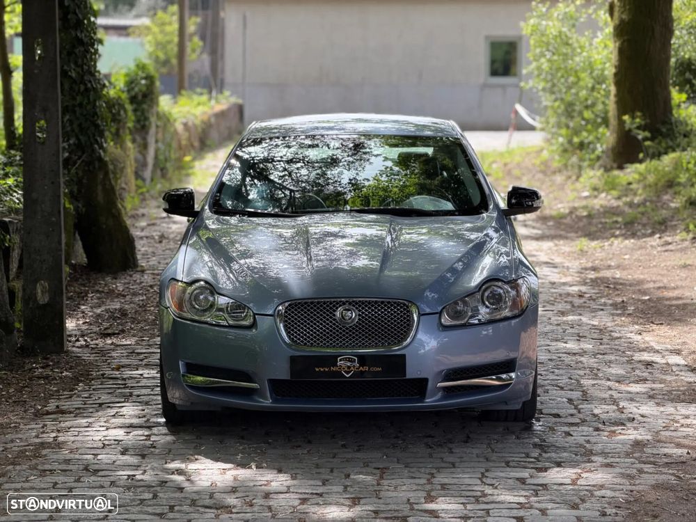 Jaguar XF 2.7 D V6 Premium Luxury - 45