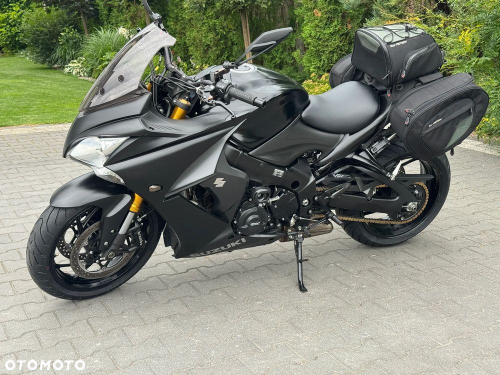 Suzuki GSX 1000 - 3