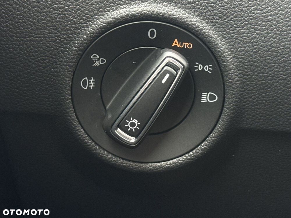 Volkswagen T-Roc 1.5 TSI R-Line DSG - 23