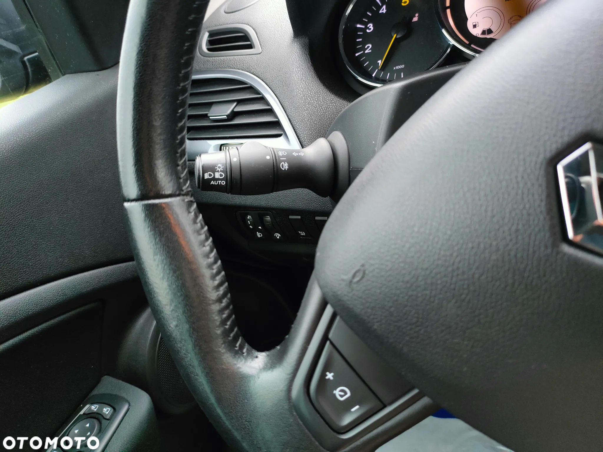 Renault Megane ENERGY dCi 110 LIMITED - 15