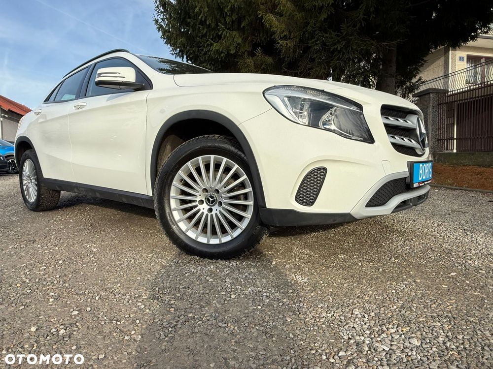 Mercedes-Benz GLA 200 d 7G-DCT Style - 29