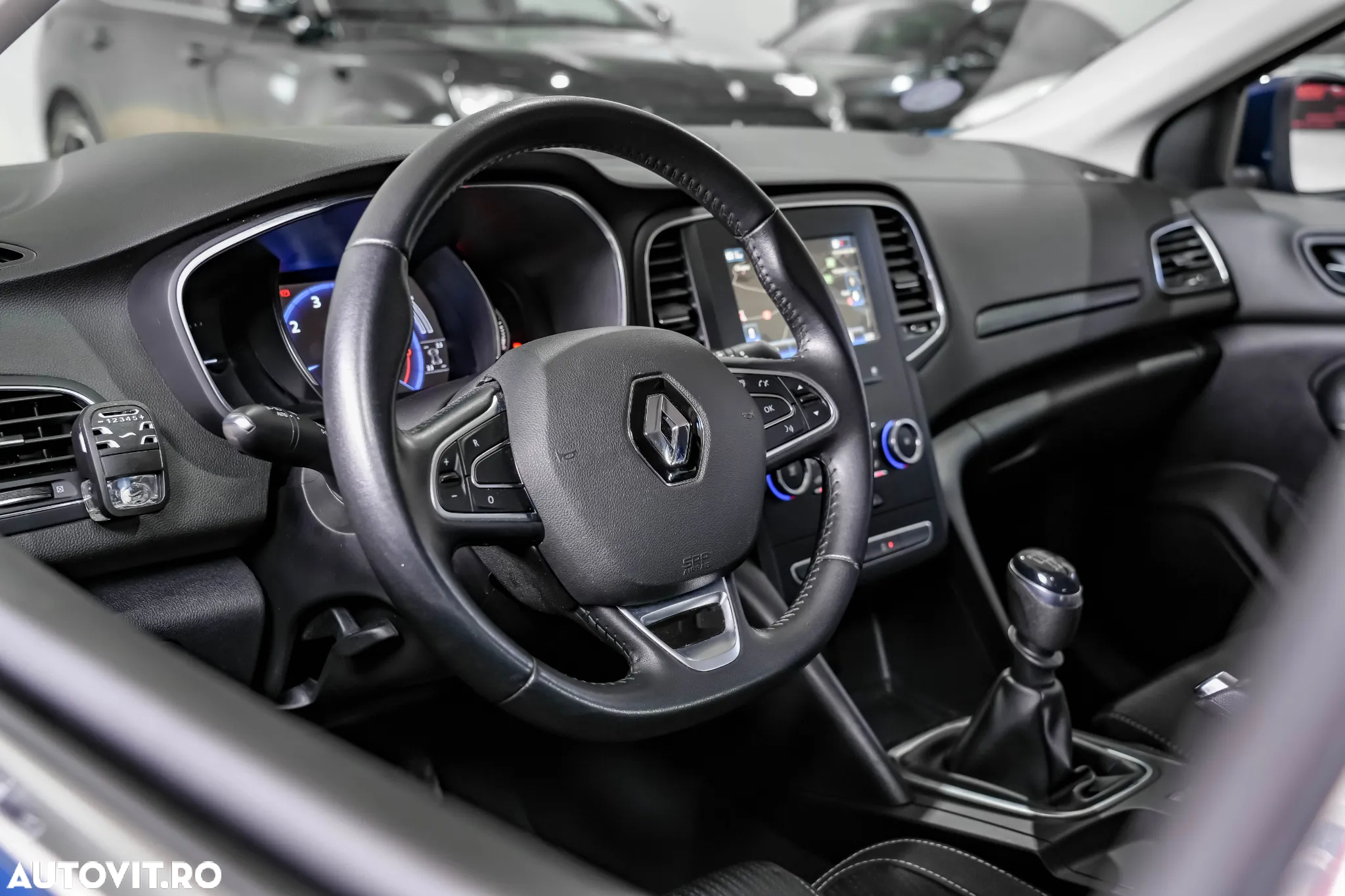 Renault Megane Estate TCe GPF Zen - 6
