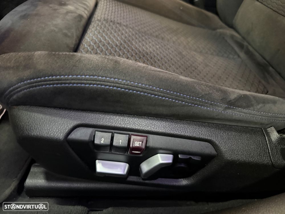 BMW 330 e iPerformance Pack M - 32
