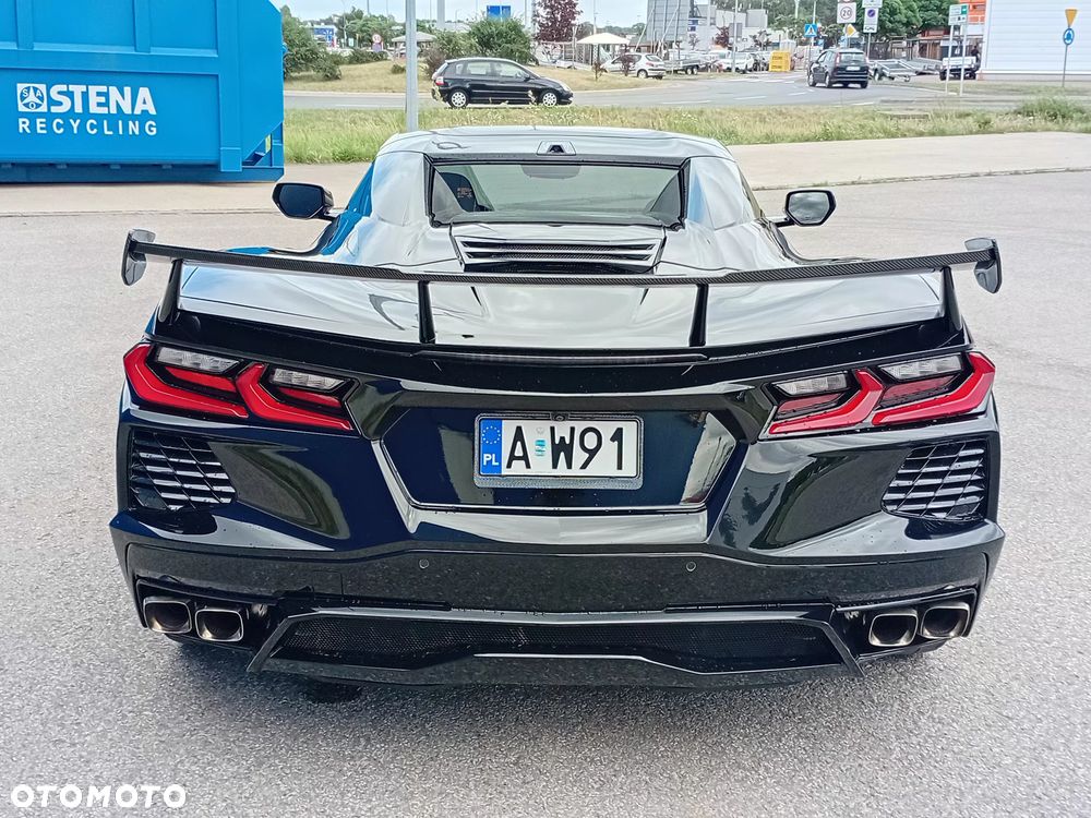 Chevrolet Corvette - 10