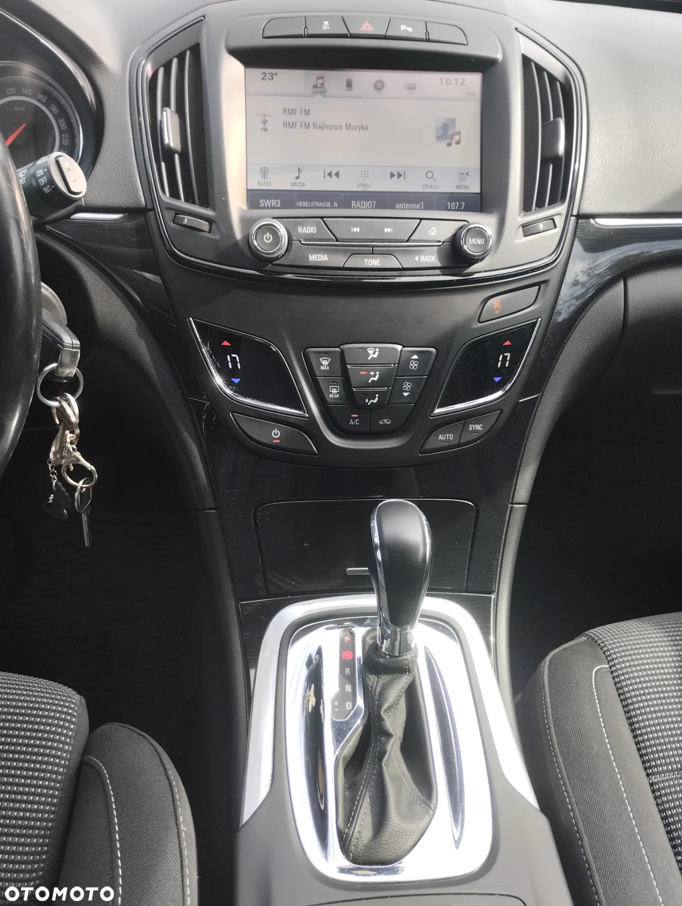 Opel Insignia - 13