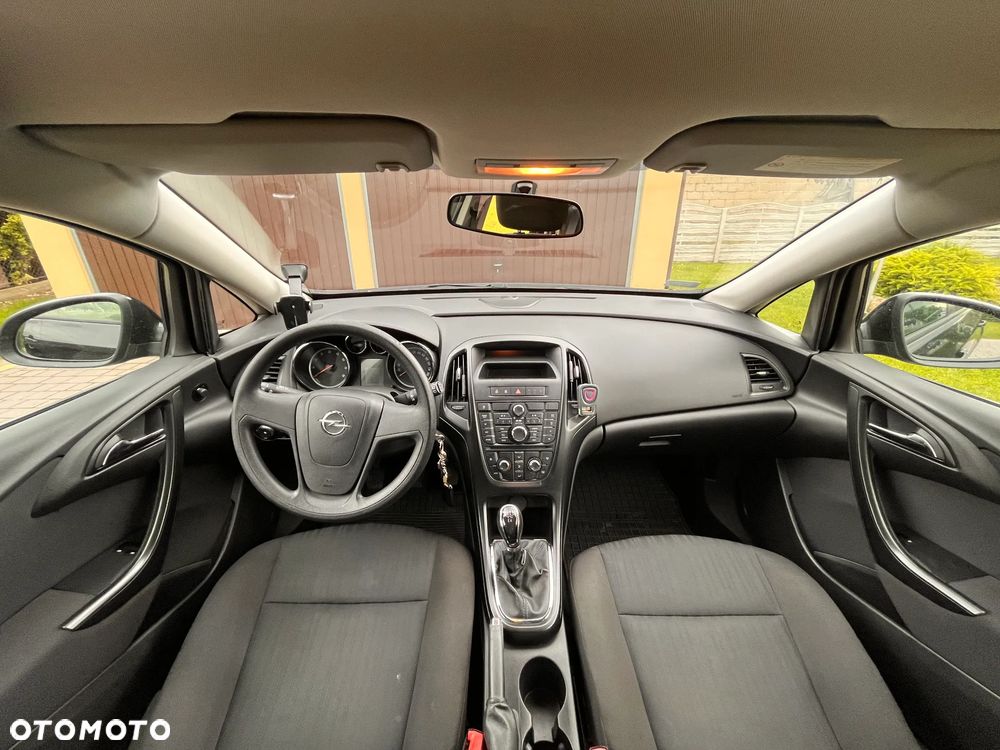 Opel Astra 1.4 Essentia - 12