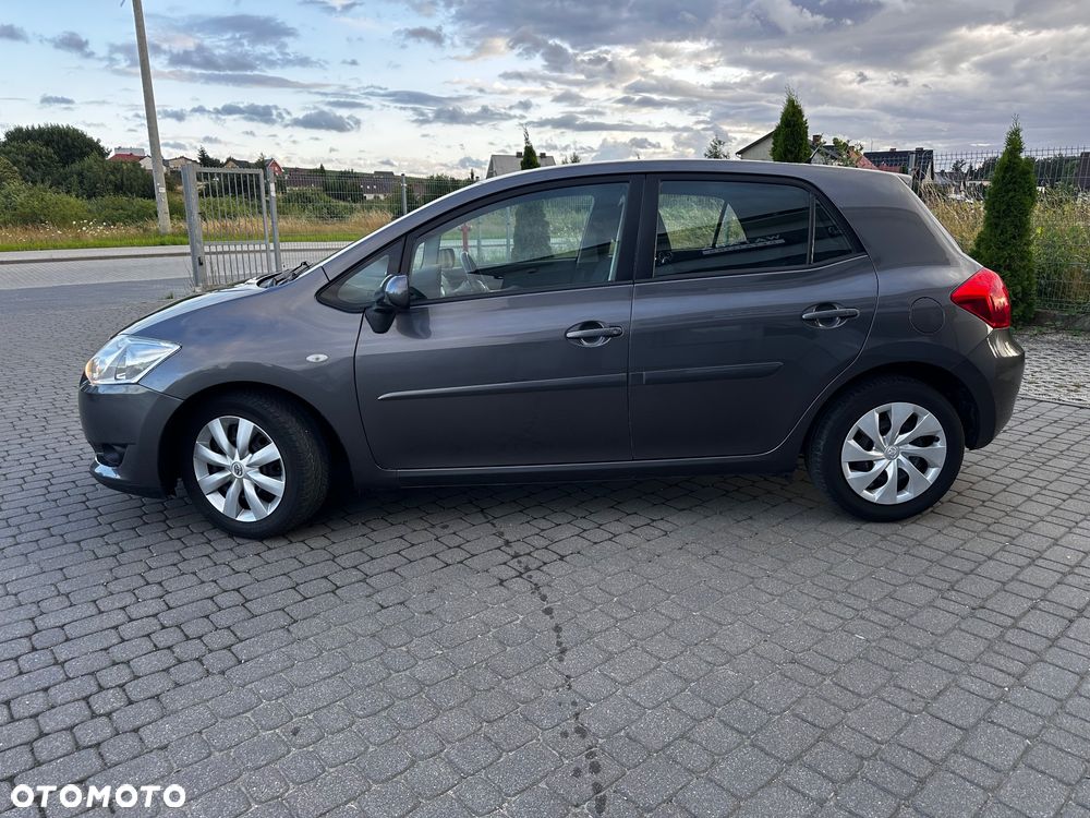 Toyota Auris 1.6 Life+ - 2