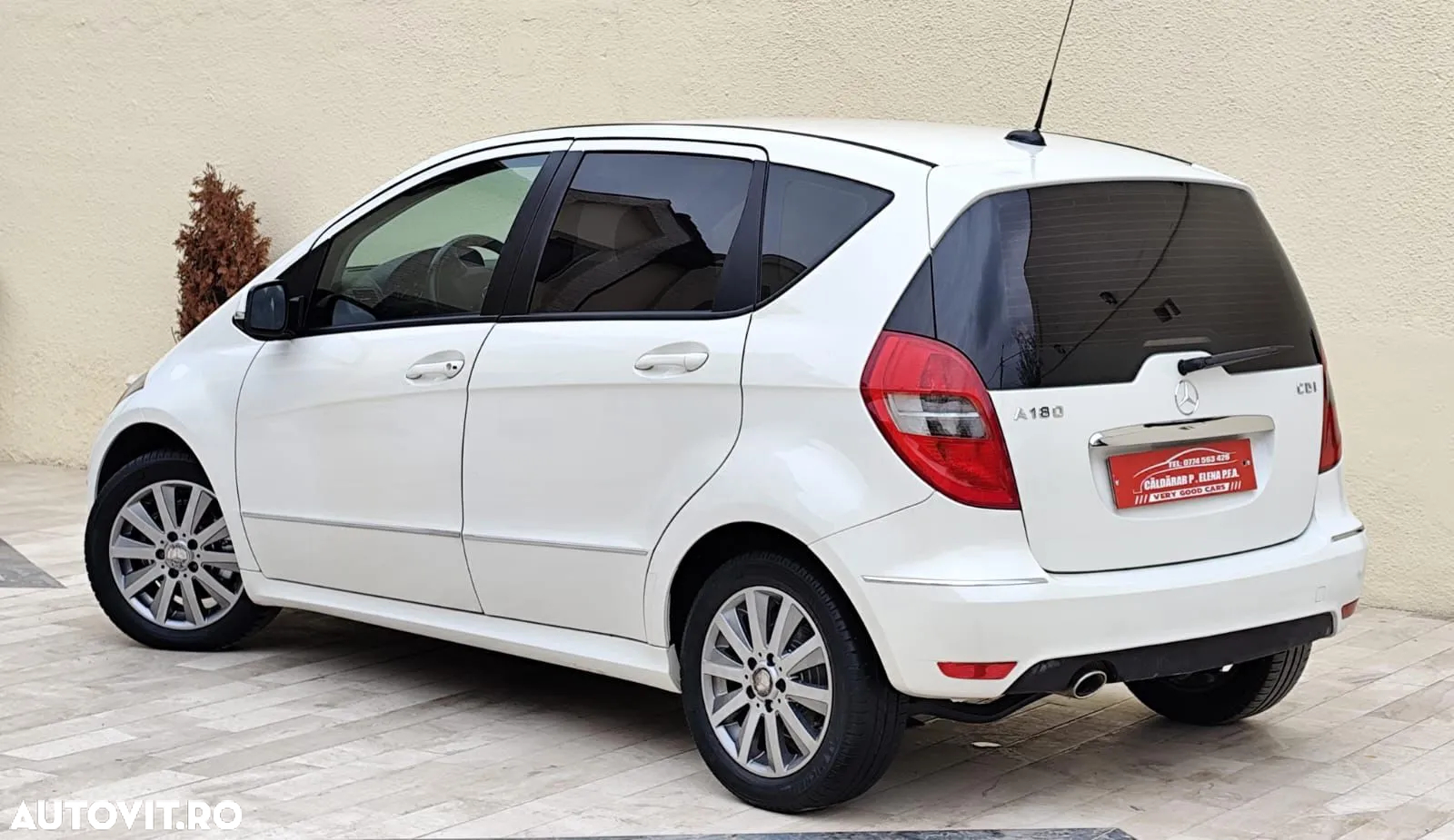 Mercedes-Benz A - 4