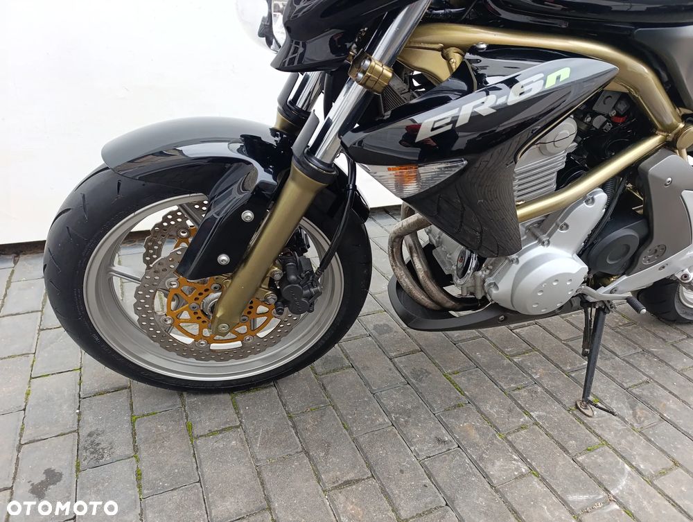 Kawasaki ER - 9
