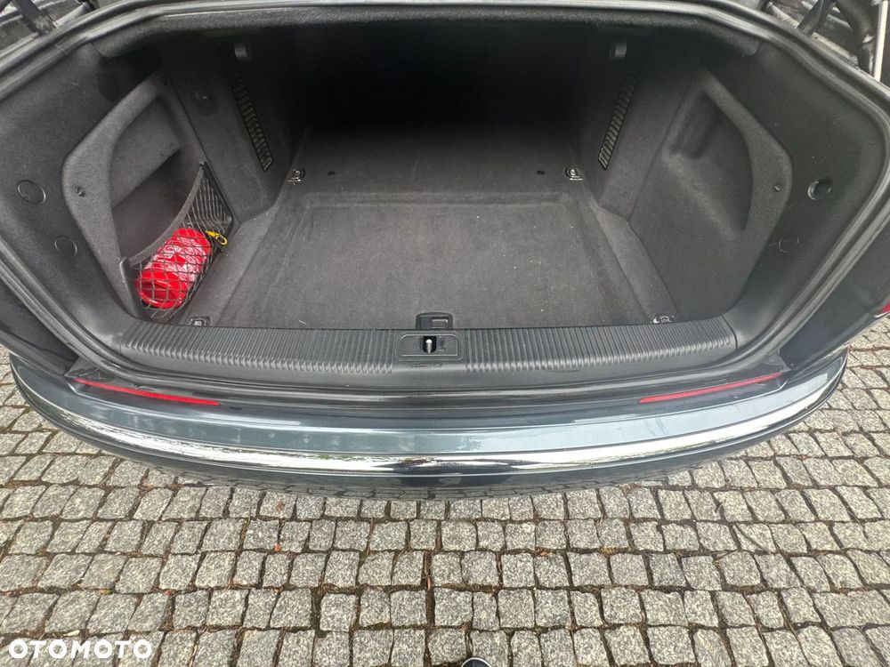 Audi A8 4.2 FSI Quattro - 14