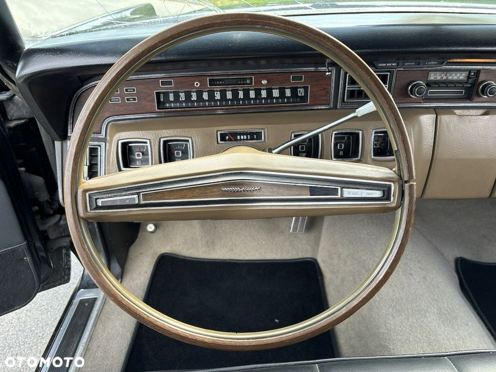 Lincoln Continental - 14