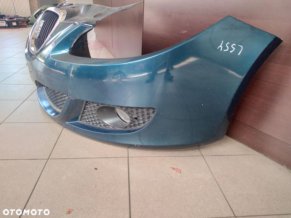 Seat Leon II Zderzak Prżód PRzedni Kolor LS5Y 04-09 - 2