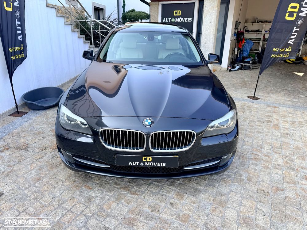 BMW 520 d Exclusive Auto 123g - 3