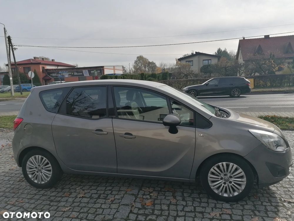 Opel Meriva 1.3 CDTI Cosmo - 10
